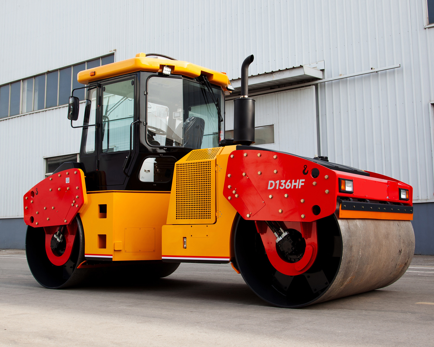 SHANBO SM136HF Tandem Vibratory Roller